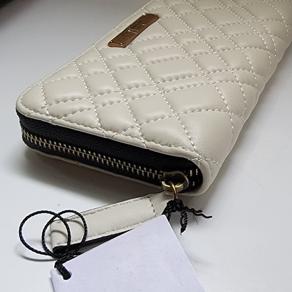 Kurt Geiger London Quilted Leather Zip Around Wallet - Picture 6 of 12